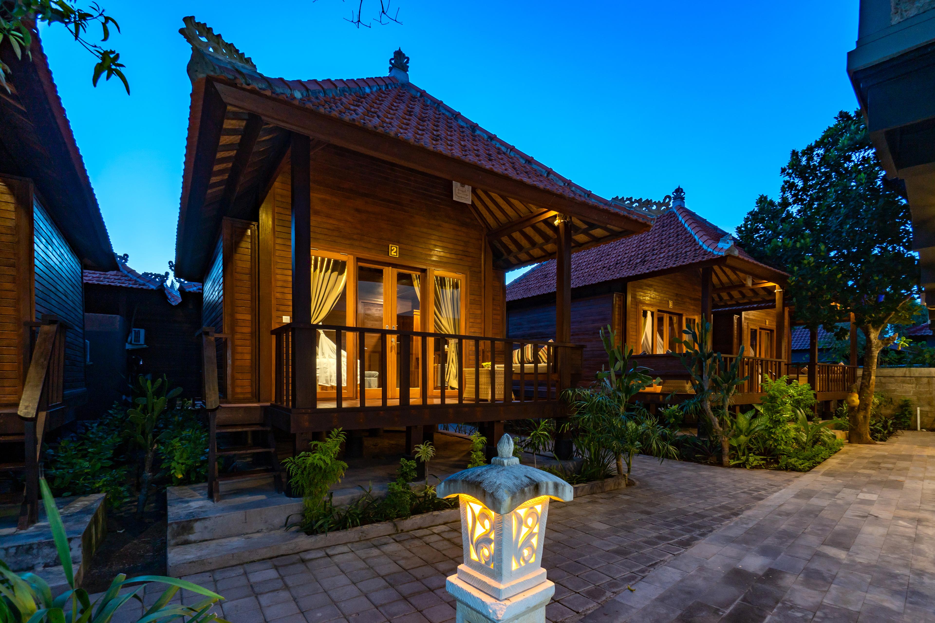 Bale Gede Lembongan Otel Nusa Lembongan Dış mekan fotoğraf