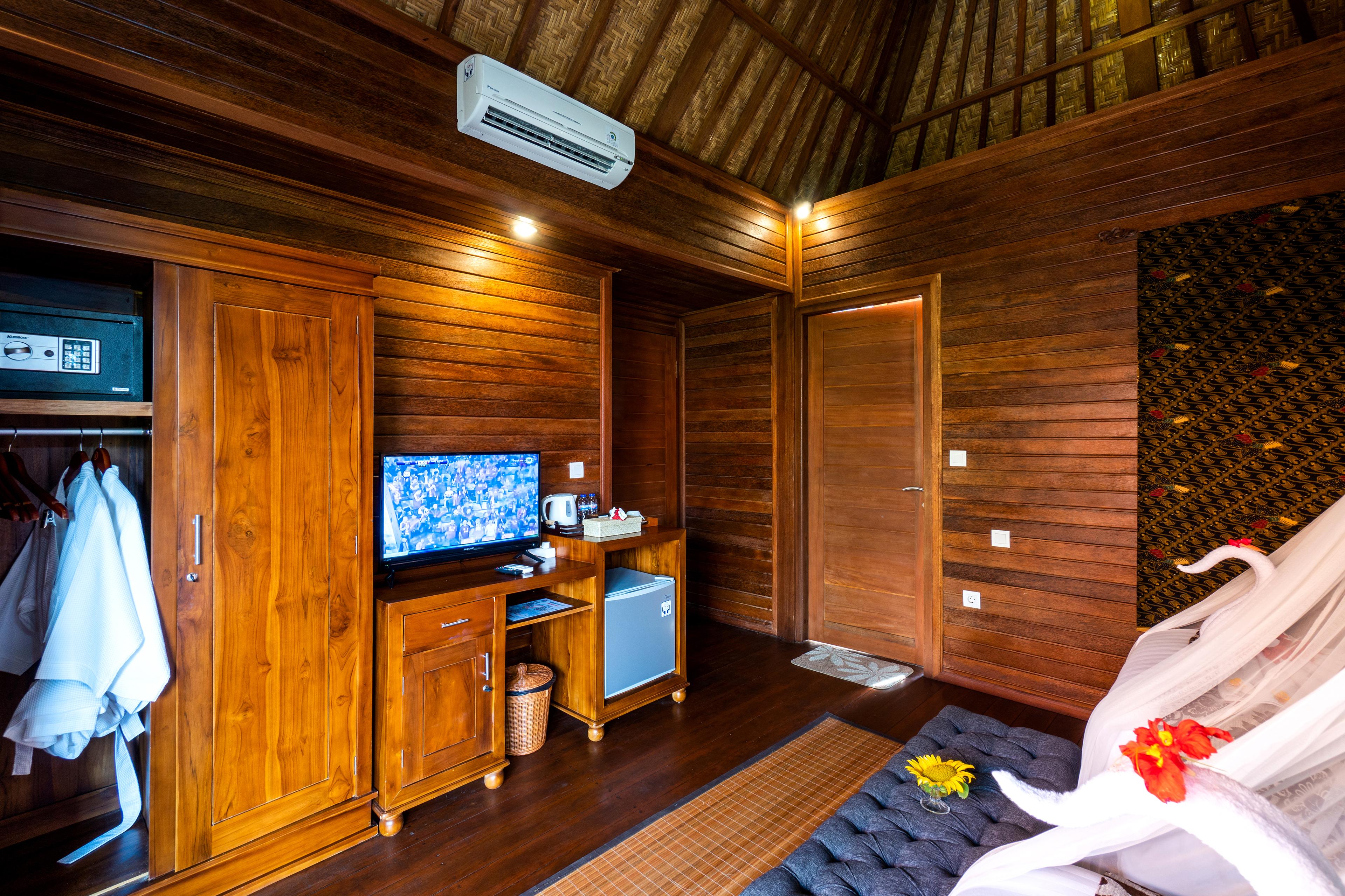 Bale Gede Lembongan Otel Nusa Lembongan Dış mekan fotoğraf