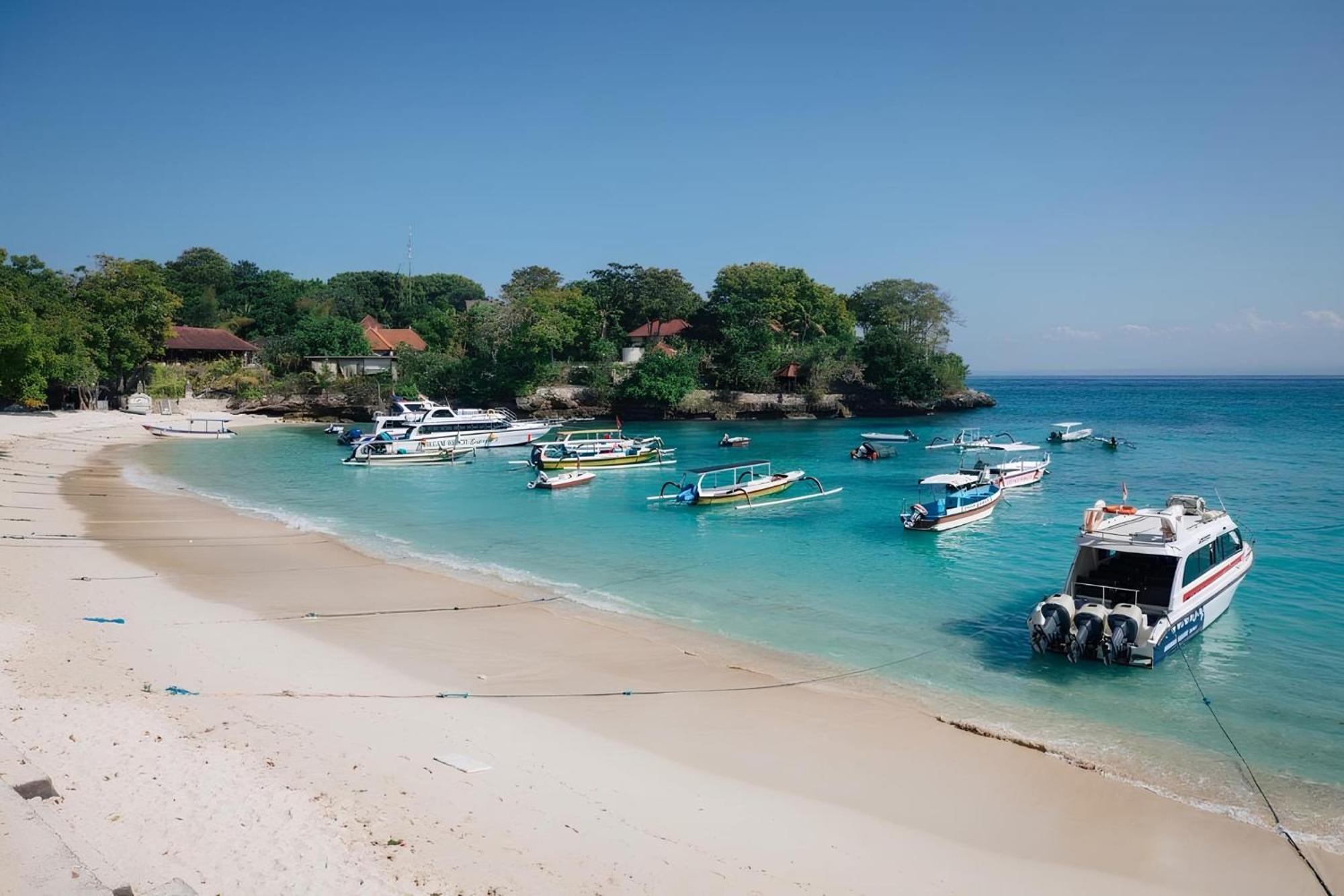 Bale Gede Lembongan Otel Nusa Lembongan Dış mekan fotoğraf