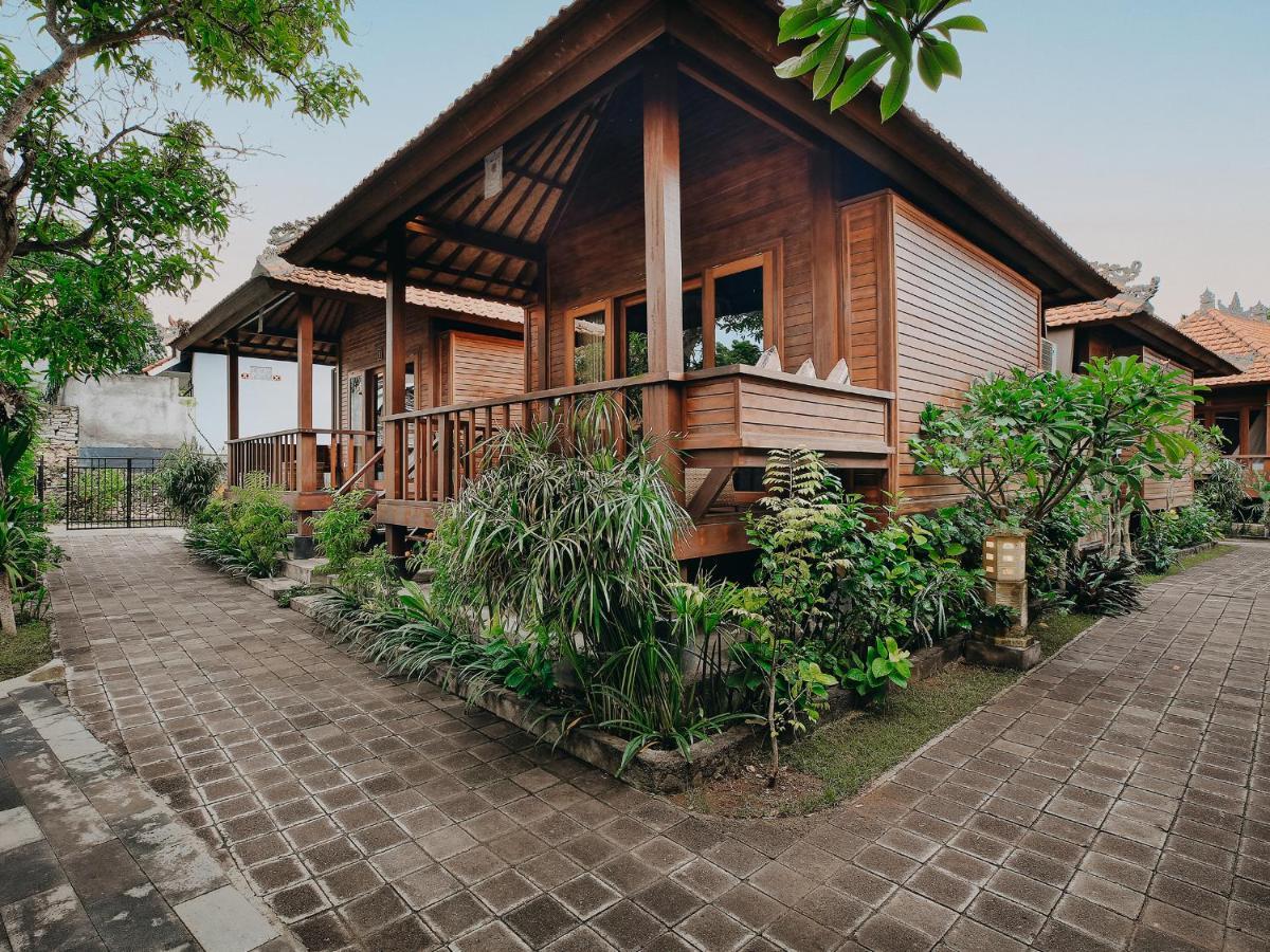 Bale Gede Lembongan Otel Dış mekan fotoğraf